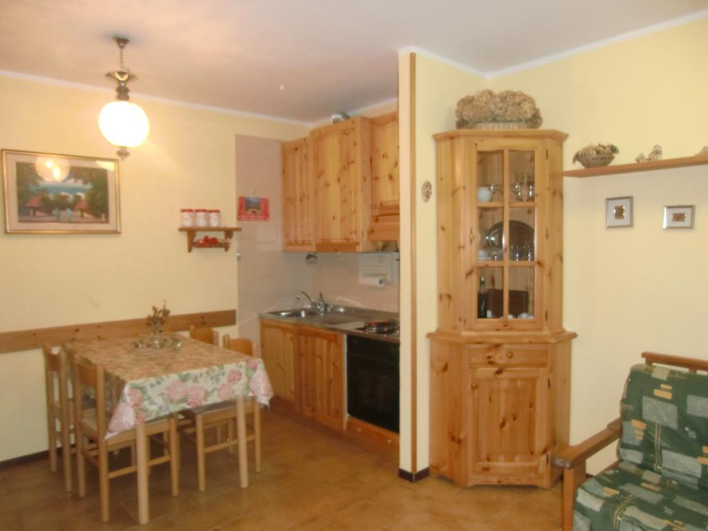 Appartamento Belvedere Molina di Ledro Habitación foto