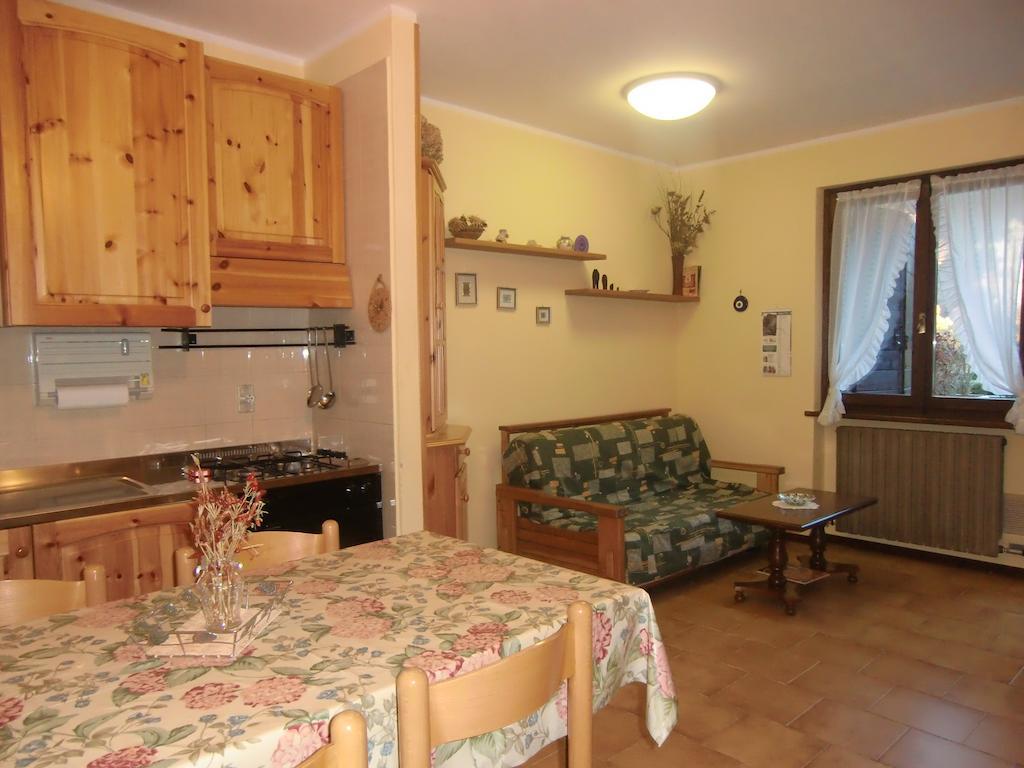 Appartamento Belvedere Molina di Ledro Habitación foto
